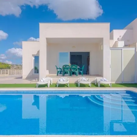 Villas Guzman Empedrola